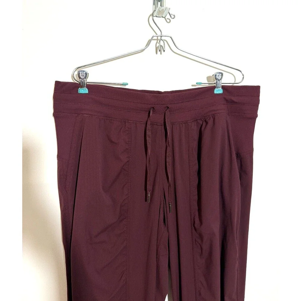Lululemon Dance Studio Jogger Pants Size 14 Burgundy Mid-Rise Tapered Athleisure